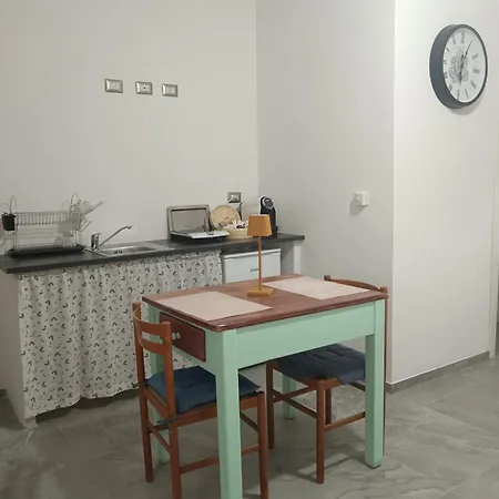 Valeria Πανσιόν Ossi